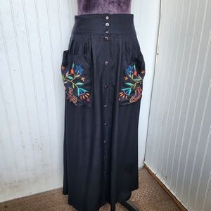 VTG Passports Of Pier One Imports Long Black Button Skirt Floral Pocket Sz L XL